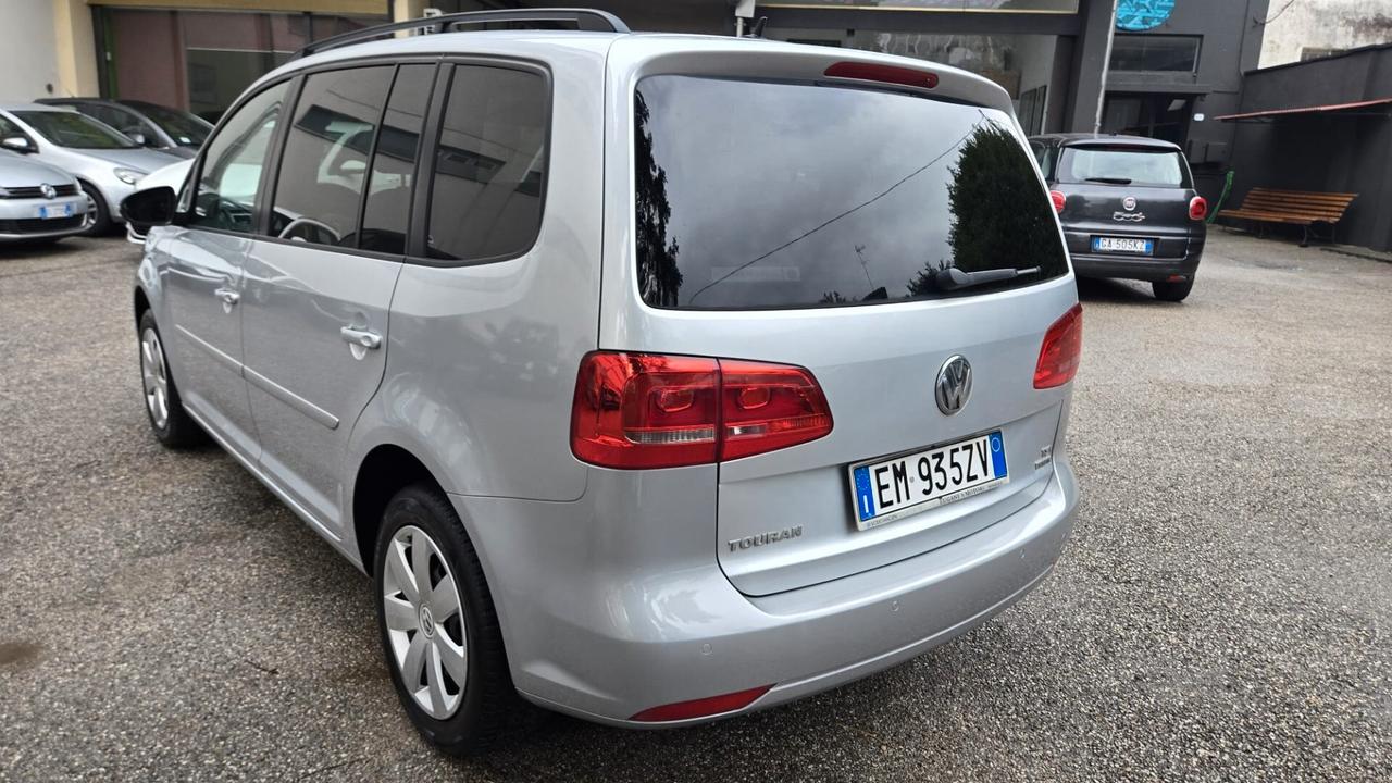 Volkswagen Touran Business 1.4 Comfortline EcoFuel 5Posti