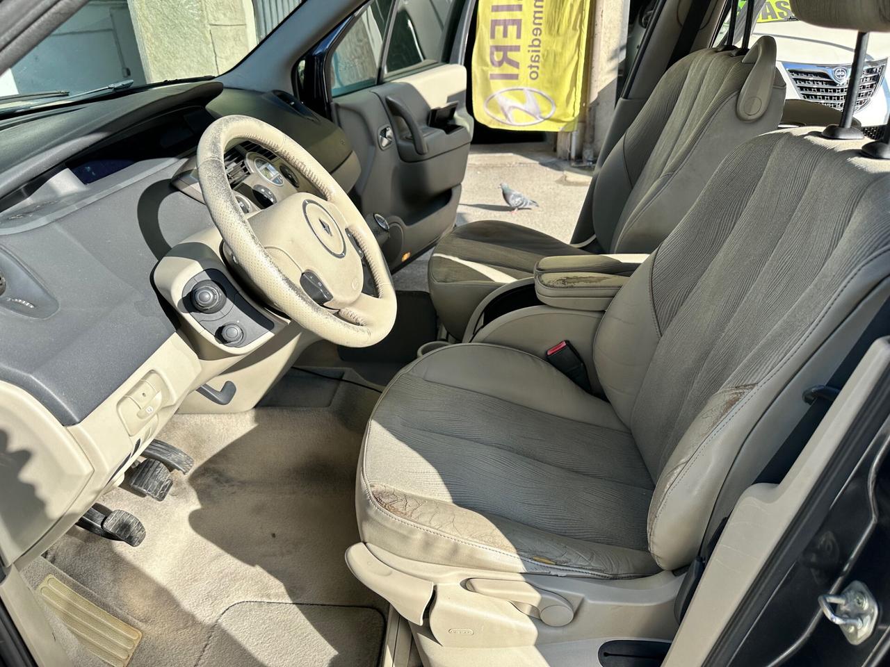 Renault Scénic 1.5 dCi *CERCHI da 16'' -CLIMA AUTOMATICO *