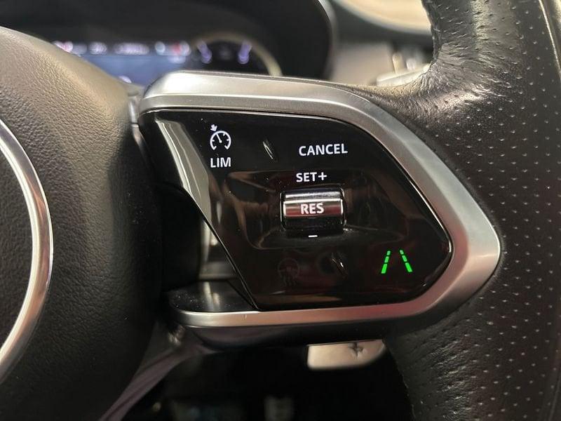 Jaguar E-Pace 2.0d i4 mhev R-Dynamic Black awd 204cv auto