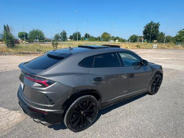 Lamborghini Urus 4.0 italia accetto permute iva compresa