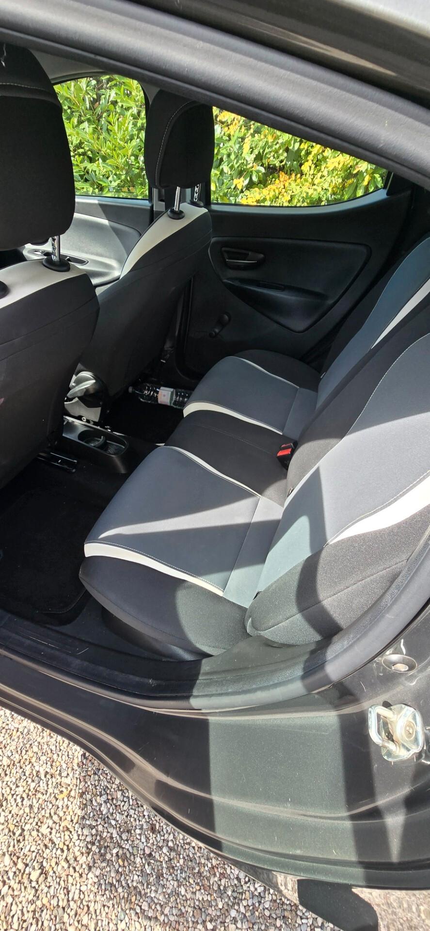 Lancia Ypsilon 1.3 MJT 16V 95 CV 5 porte S&S Elefantino