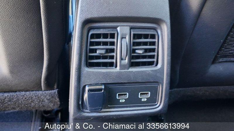 Renault Captur E-Tech hybrid 1.6 E-TECH 145cv TECHNO FAST TRACK