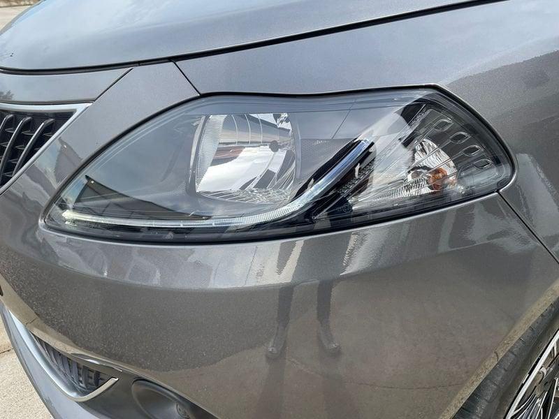 Lancia Ypsilon 1.0 FireFly 5 porte S&S Hybrid Gold