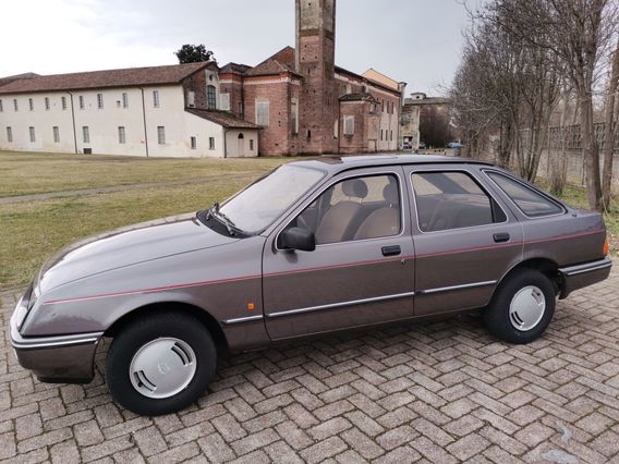 Ford Sierra 1.8 5 porte GL