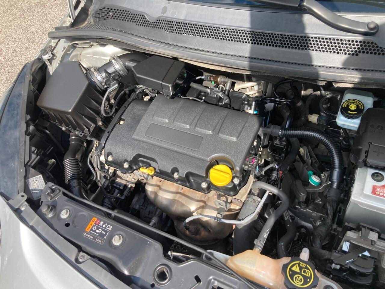 Opel Corsa 1.2 5 porte Advance 75CV
