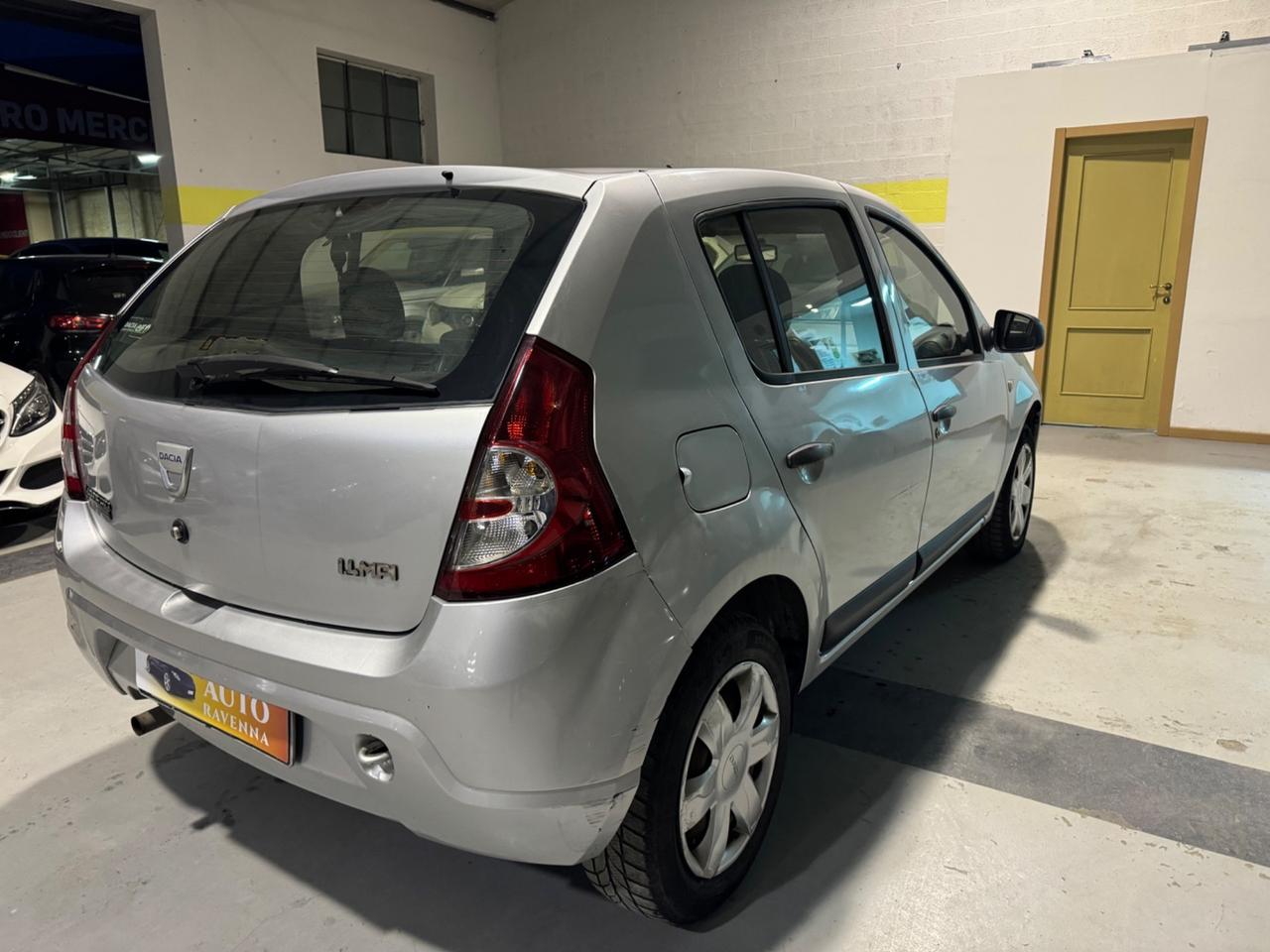 Dacia Sandero 1.2 16V GPL 75CV Embleme