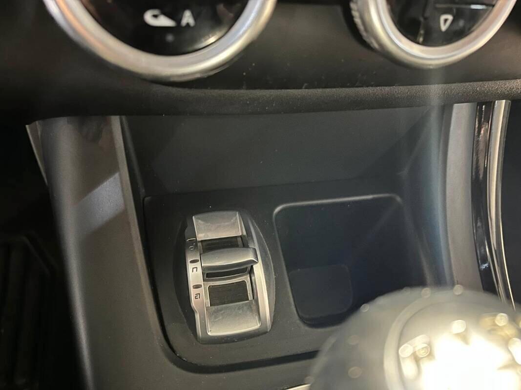 Alfa Romeo Giulietta 2.0 JTDm-2 170 CV Distinctive