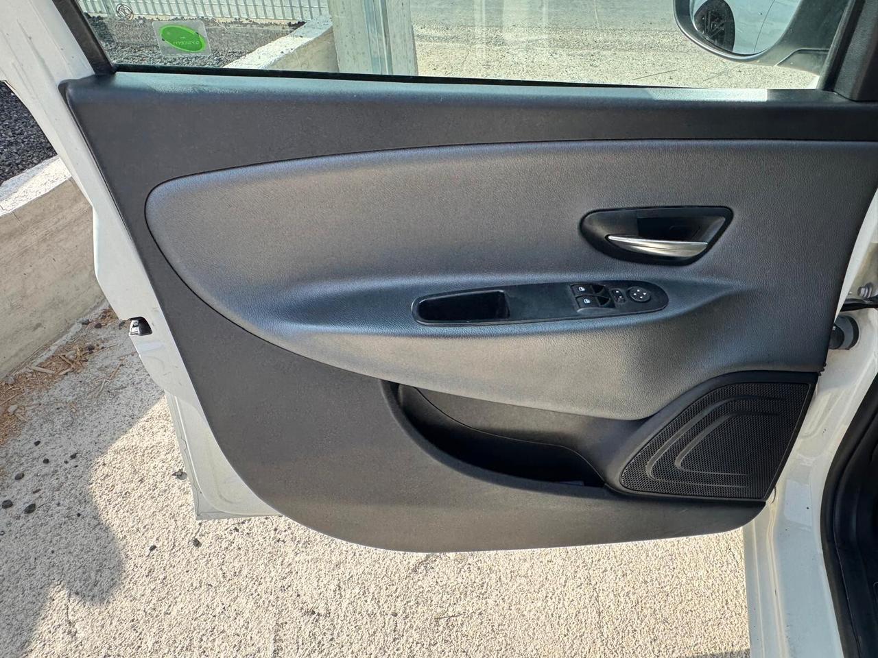 Lancia Ypsilon 1.3 MJT 16V 95 CV 5 porte S&S Platinum