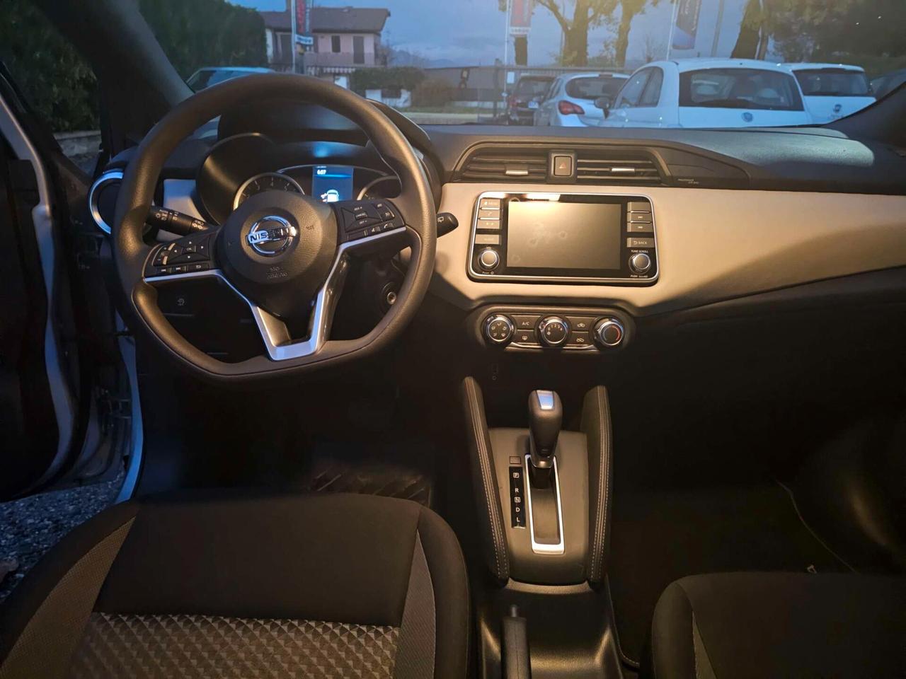 Nissan Micra IG-T 92 Xtronic 5 porte Tekna