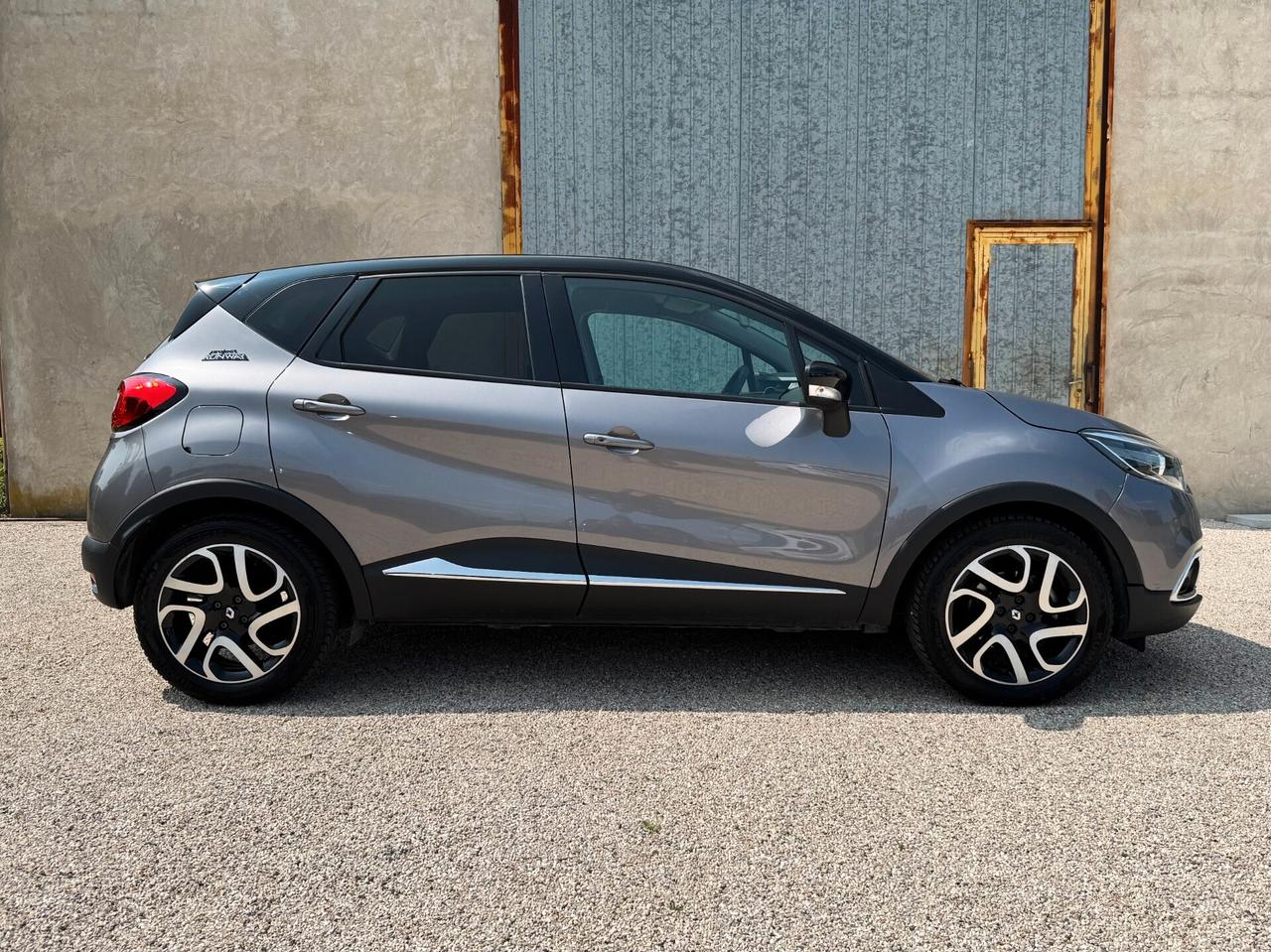 Renault Captur 1.5 dCi 90 CV Project Runway | DISTRIBUZIONE NUOVA