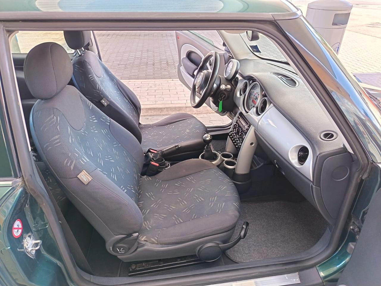 Mini 1.4 tdi One D de luxe 6MARCE NEOPATENTATI OCCASIONE