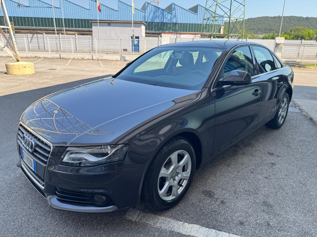 Audi A4 2.0 TDI 143CV Berlina 2009