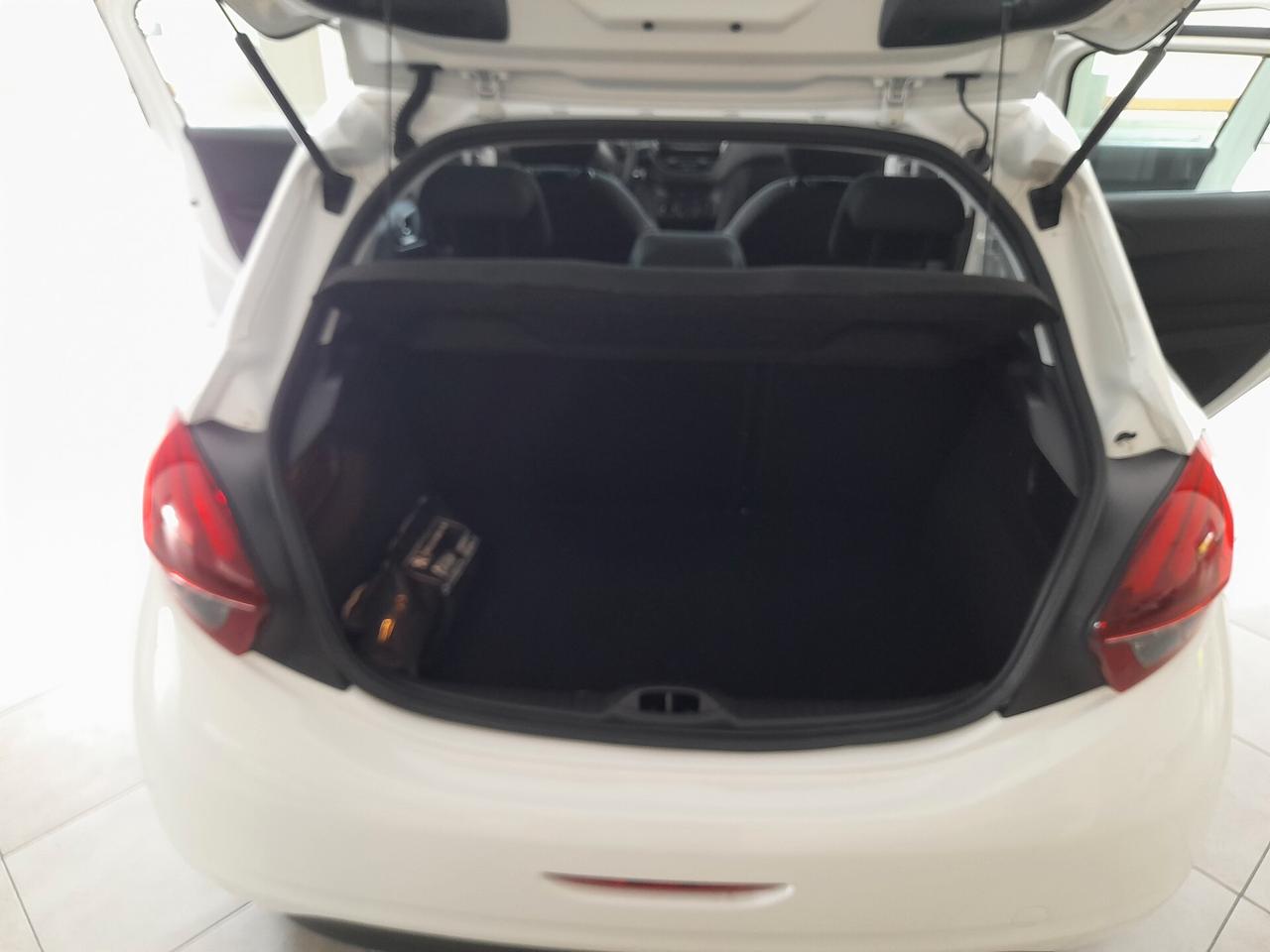 Peugeot 208 BlueHDi 75 S&S 5 porte Active