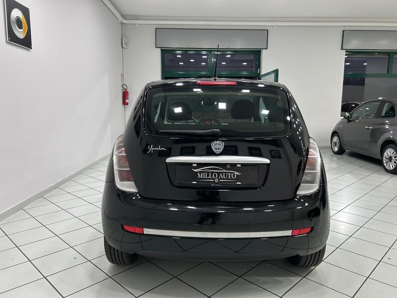 Lancia Ypsilon 1.4 Platino Ecochic GPL