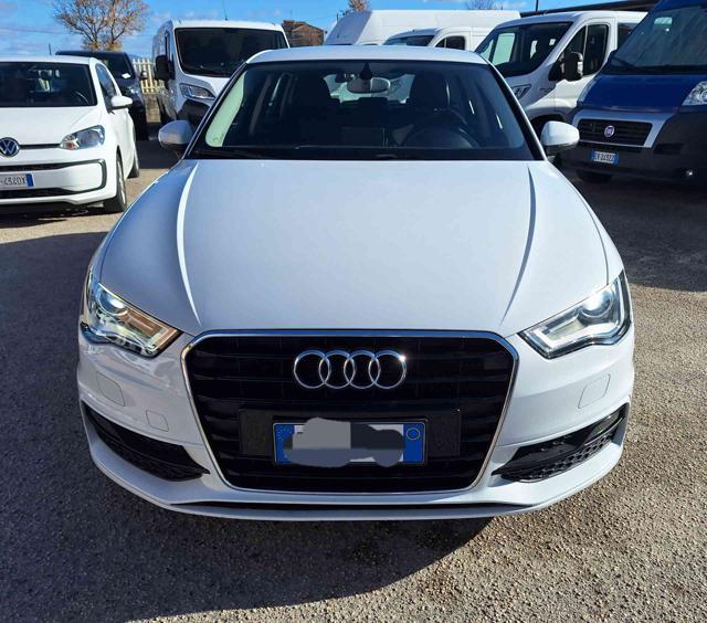 AUDI A3 SPB 2.0 TDI Attraction S - Line