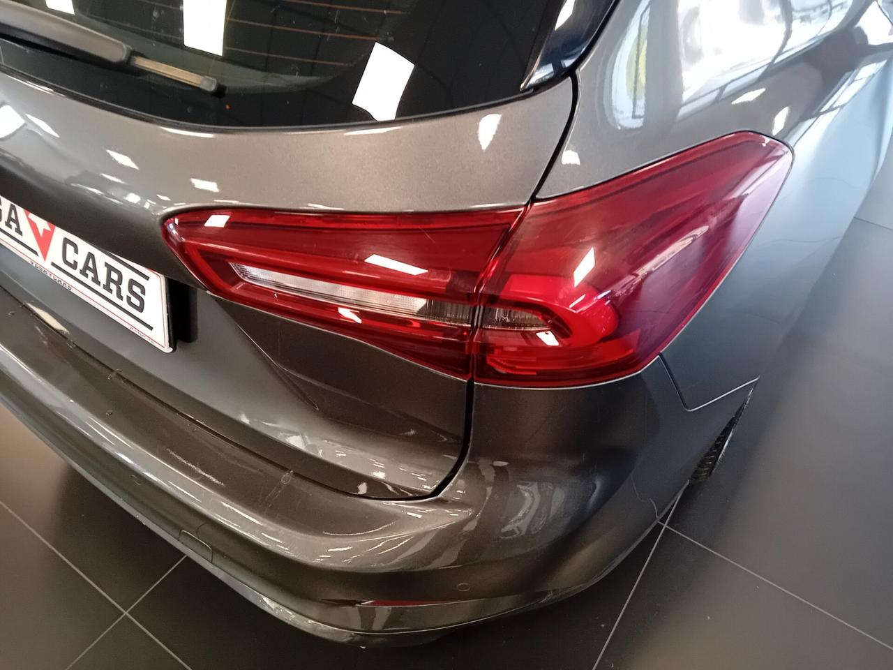 Ford Focus 1.0 EcoBoost Hybrid 125 CV SW ST-Line
