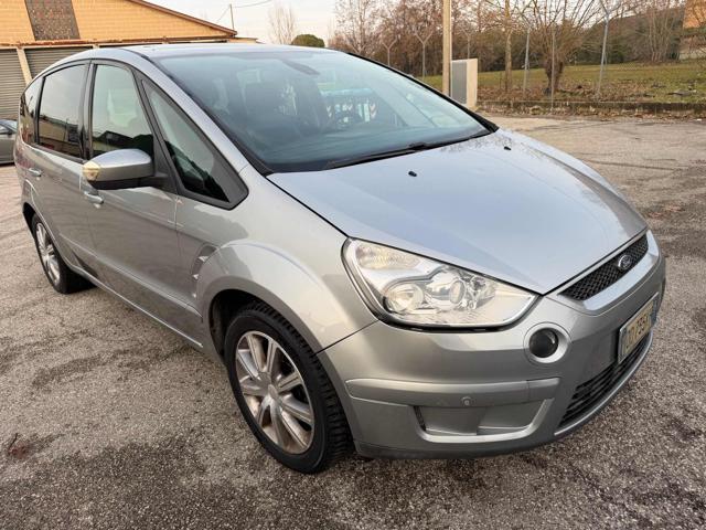 FORD S-Max 1.8 TDCi 125CVTitanium senza nessun lavoro da fare