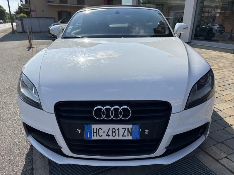 Audi TT Coupe Cabrio 1.8 S-line tfsi XENO-NAVI-19"
