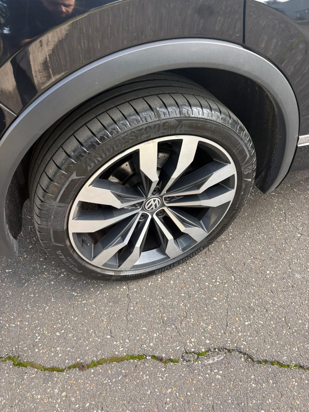 Volkswagen Tiguan 2.0 BiTDI DSG 4Motion Advanced R-Line