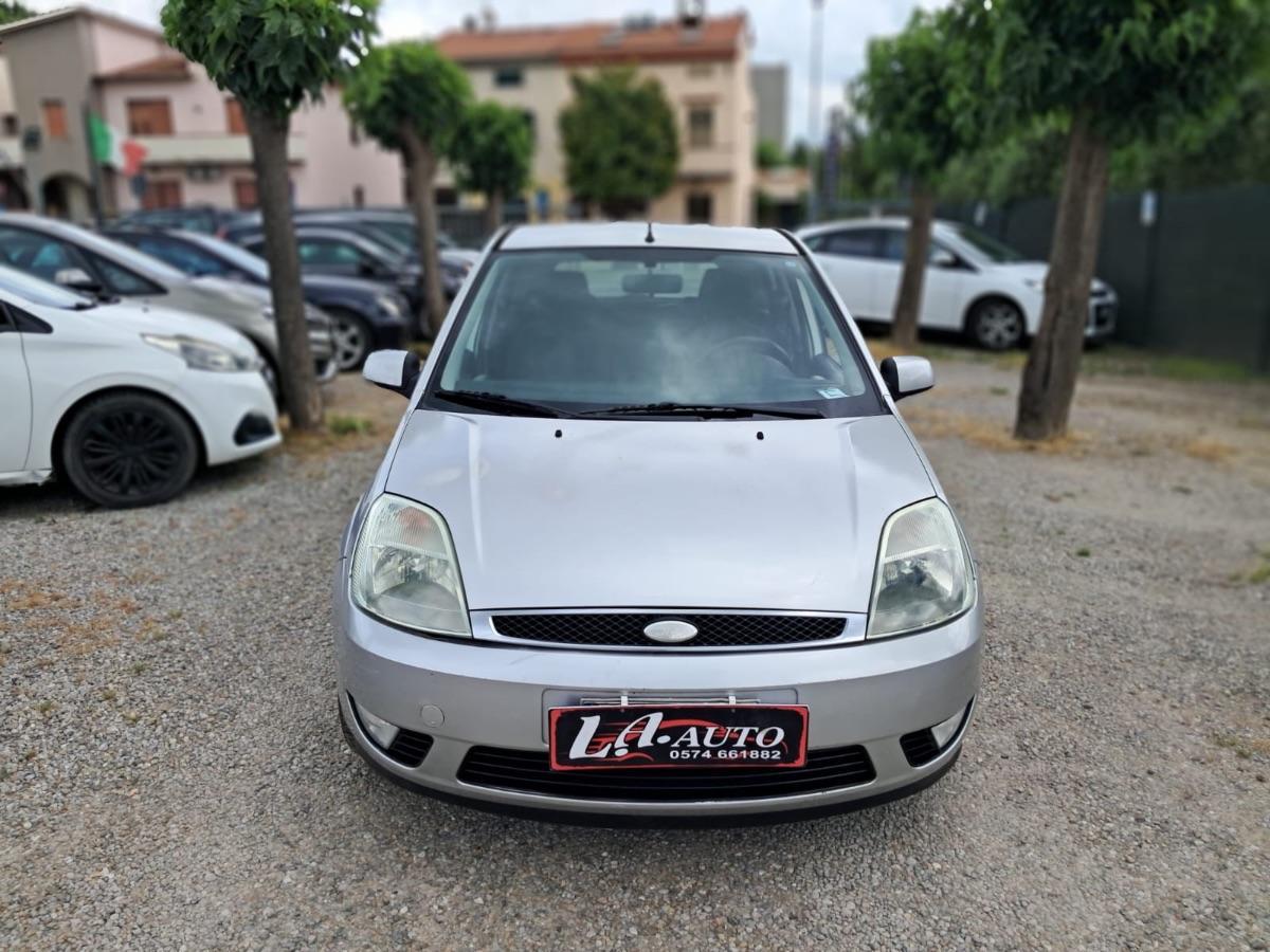 FORD - Fiesta - 1.2i 16V 5 porte Ambiente
