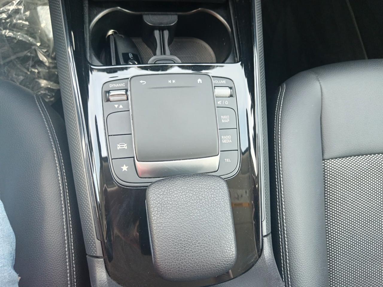 Mercedes-benz GLB 180 d Automatic Business