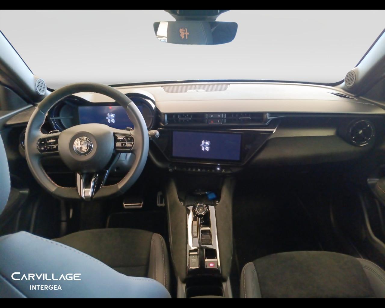 ALFA ROMEO Junior 1.2 ibrida Q4 Intensa 145cv edct6