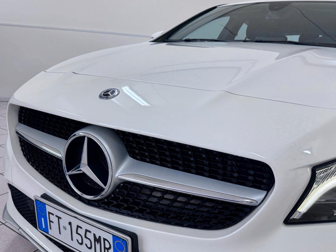 M.B. CLA Shooting Brake 200 d 4Matic Automatic