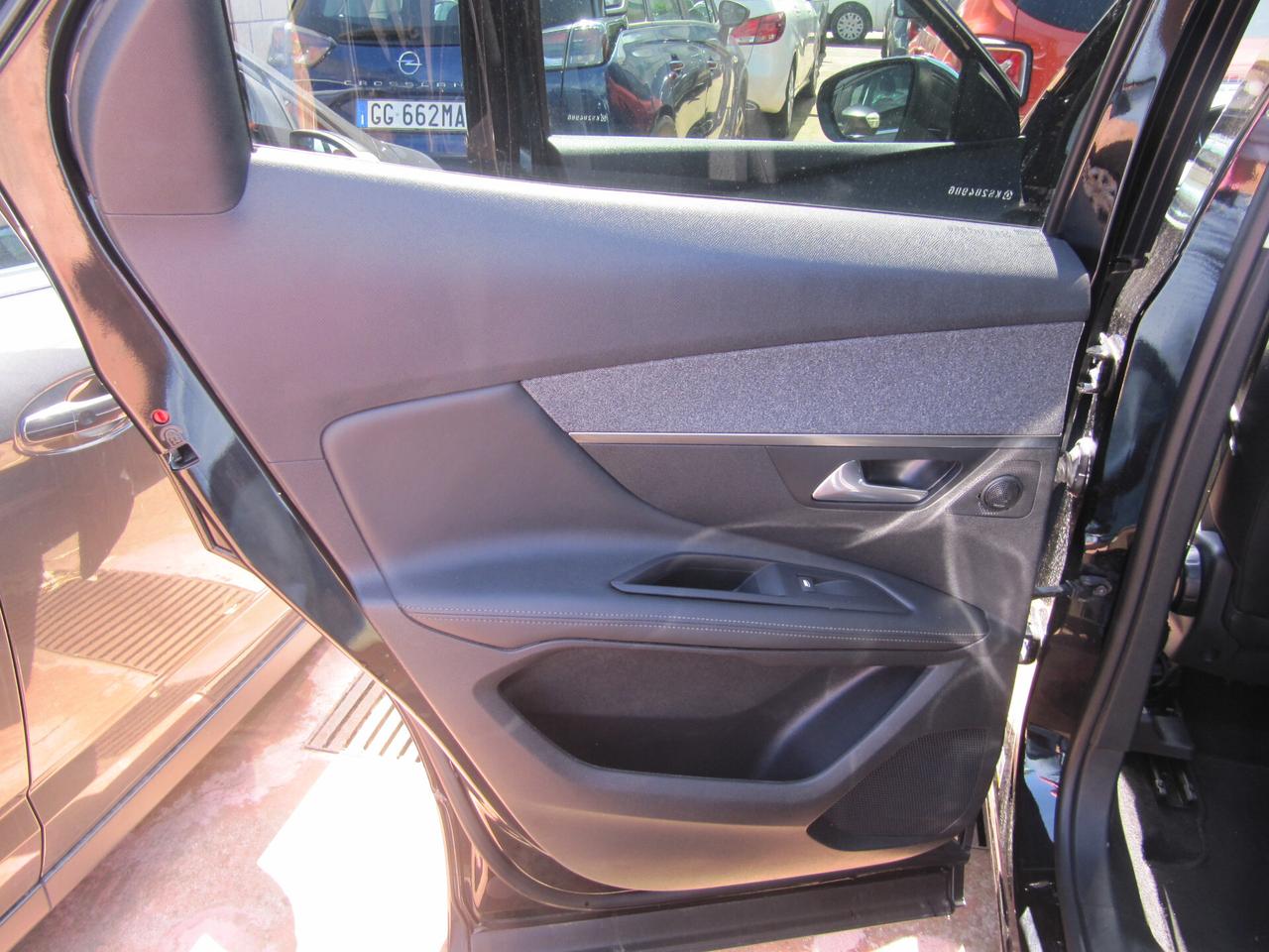 Peugeot 3008 BlueHDi 130 S&S Allure - tetto apribile e panoramico