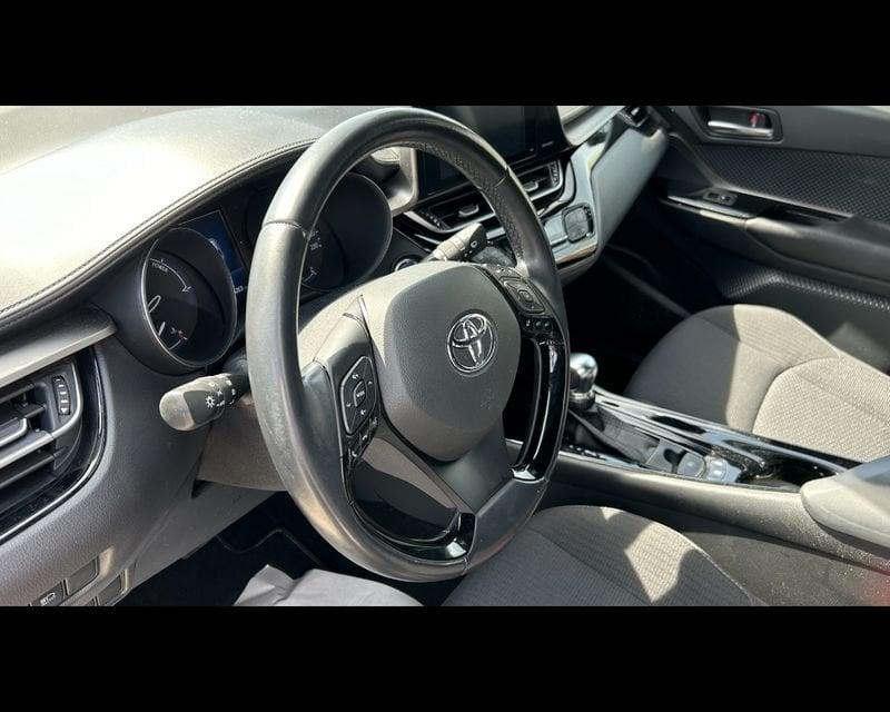 Toyota C-HR 1.8 Hybrid E-CVT Trend