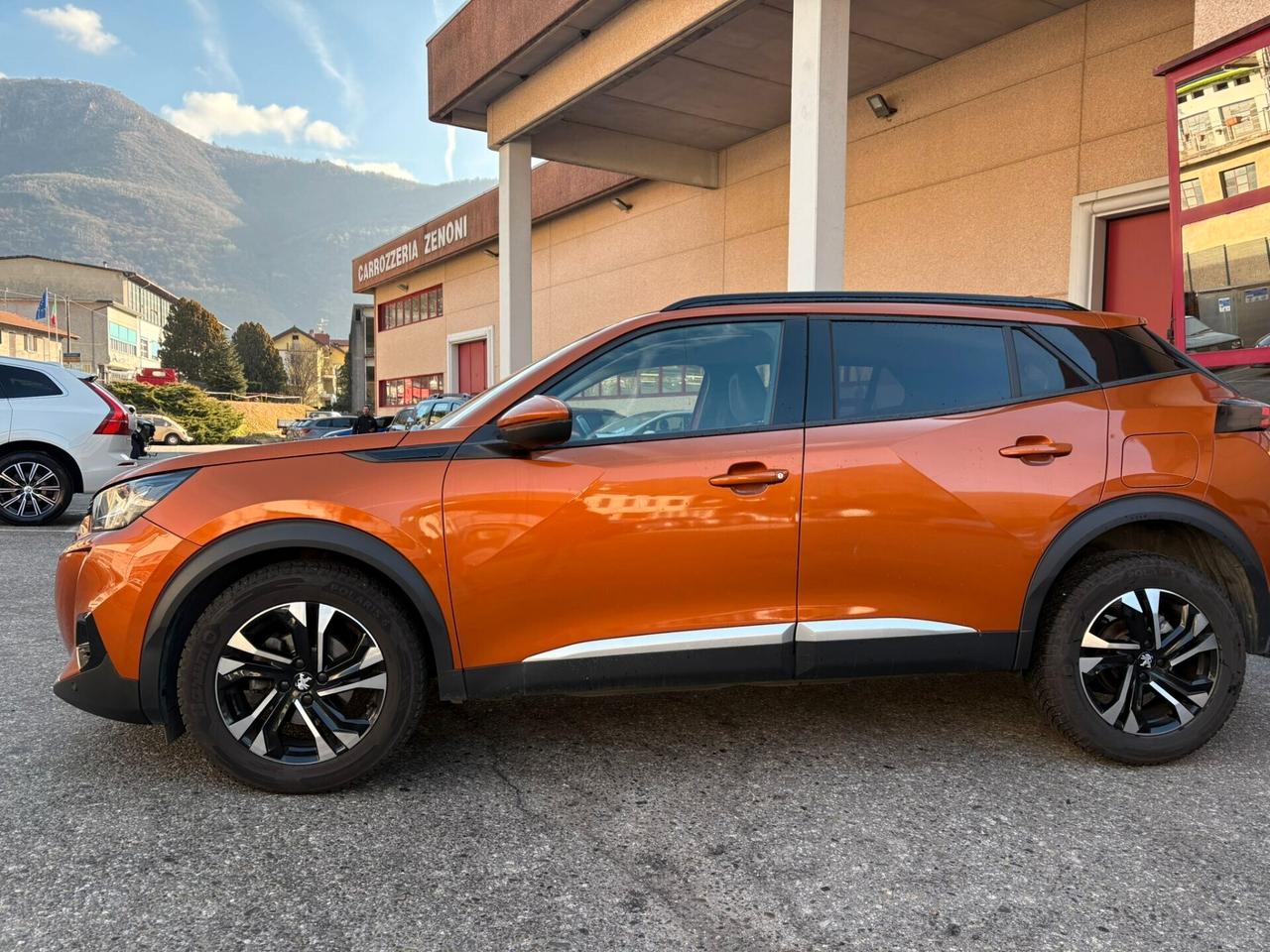 Peugeot 2008 Allure 2020 – Benzina, Unico Proprietario, Garanzia 12 Mesi!