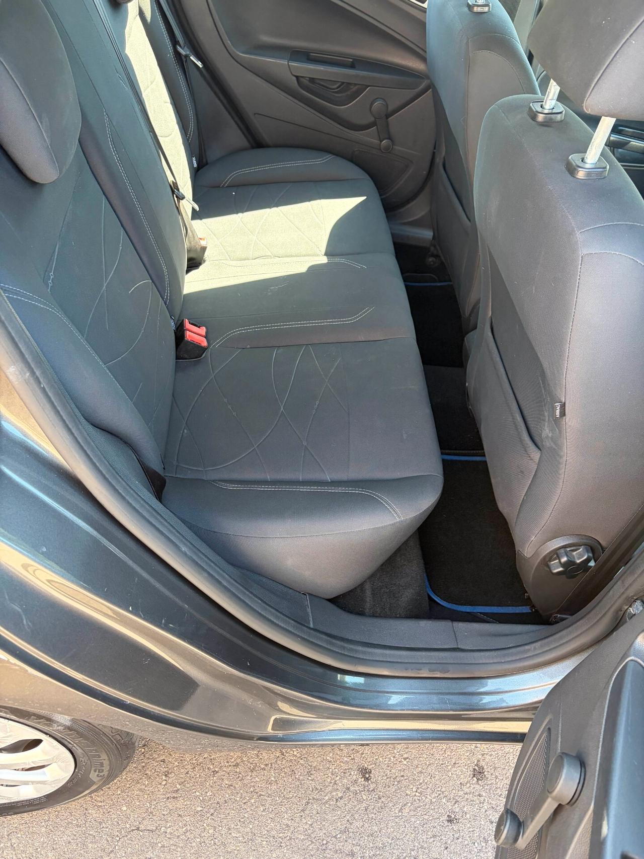 Ford Fiesta 1.2 60CV 5 porte Titanium