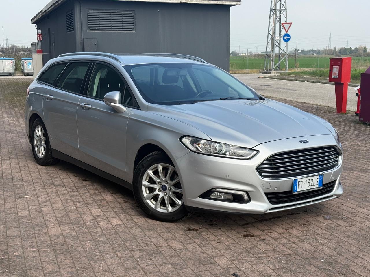 Ford Mondeo 2.0 TDCi 150 CV S&S Powershift Station Wagon Vignale