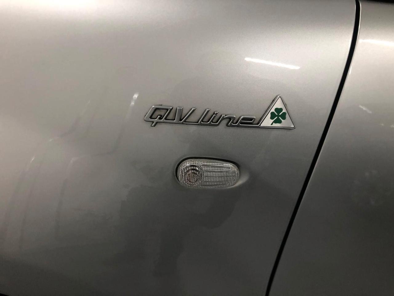 Alfa Romeo MiTo 1.6 JTDm-2 QV-LINE Quadrifoglio