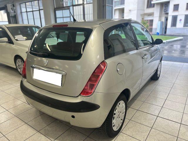 LANCIA Ypsilon 1.2 Oro