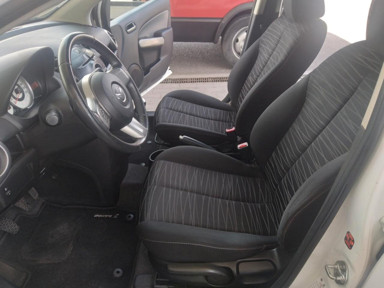Mazda2 1.3 16V 75CV 5p. Play Gen. GPL x neopatentati