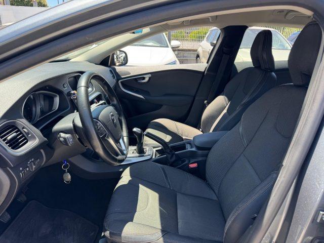 VOLVO V40 Cross Country D2 Style Plus