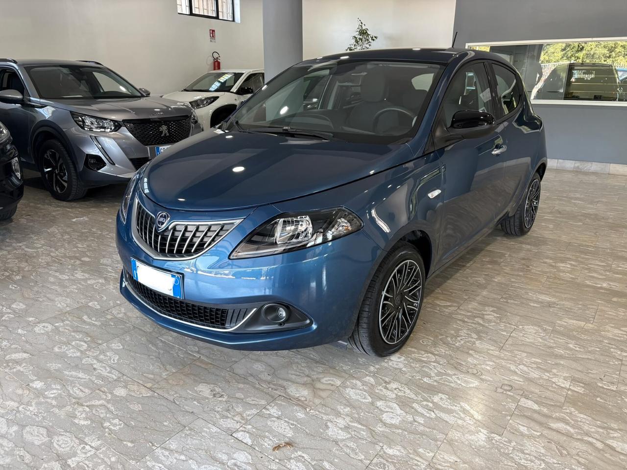 Lancia Ypsilon 1.0 FireFly 5 porte S&S Hybrid Gold