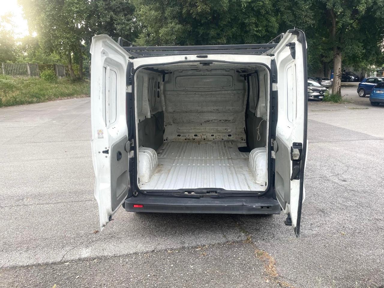 Renault Trafic T27 2.0 Diesel 2009