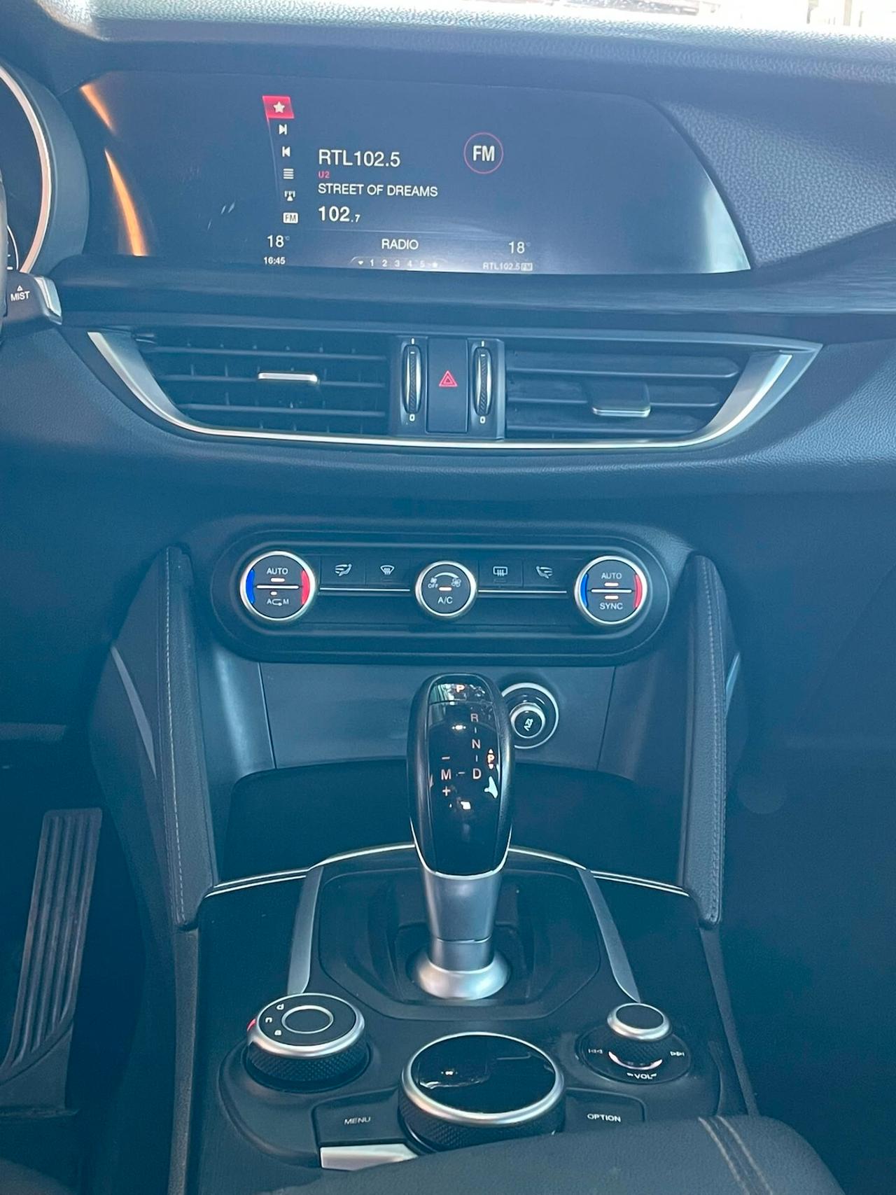 Alfa Romeo Stelvio 2.2 Turbodiesel 210 CV AT8 Q4 Business