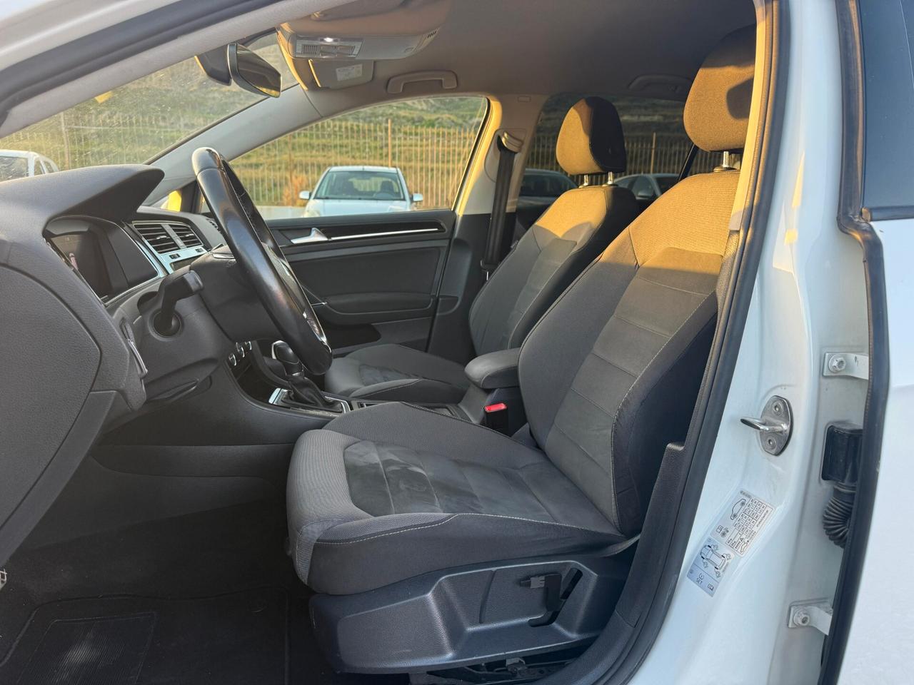 Volkswagen Golf 2.0 TDI DSG 5p. Highline BlueMotion Technology