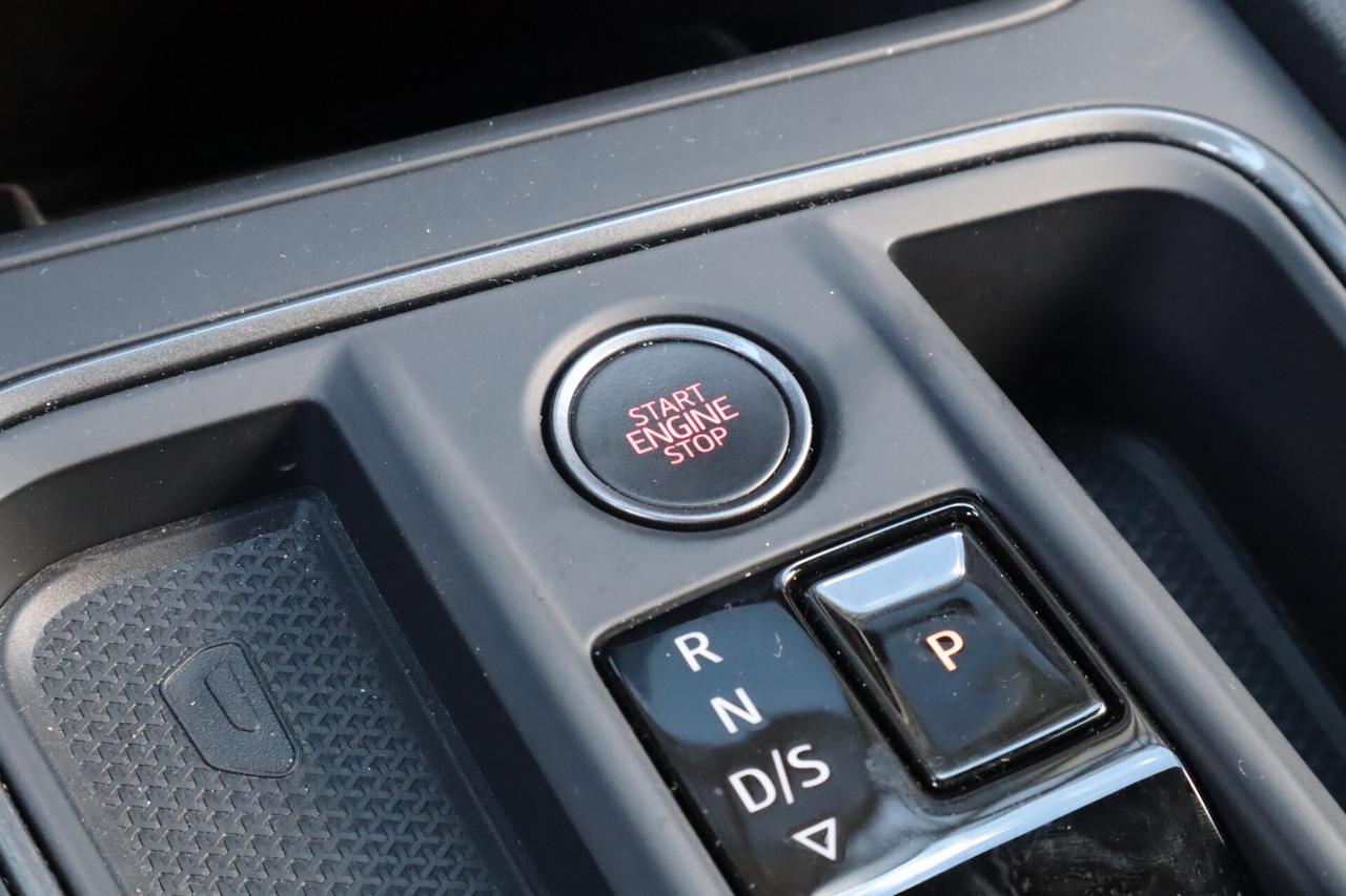 Cupra Formentor 1.5 TSI DSG NAVI CAMERA 18" ACC LED SOLO 15.500KM!