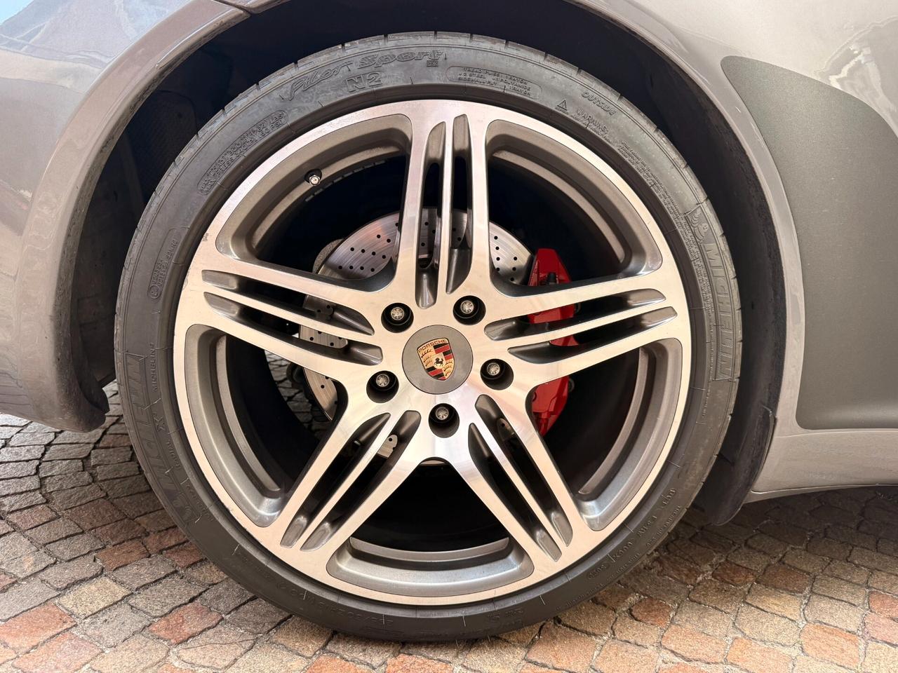 Porsche 911 Carrera 4S cat Coupé | GARANZIA 12 MESI