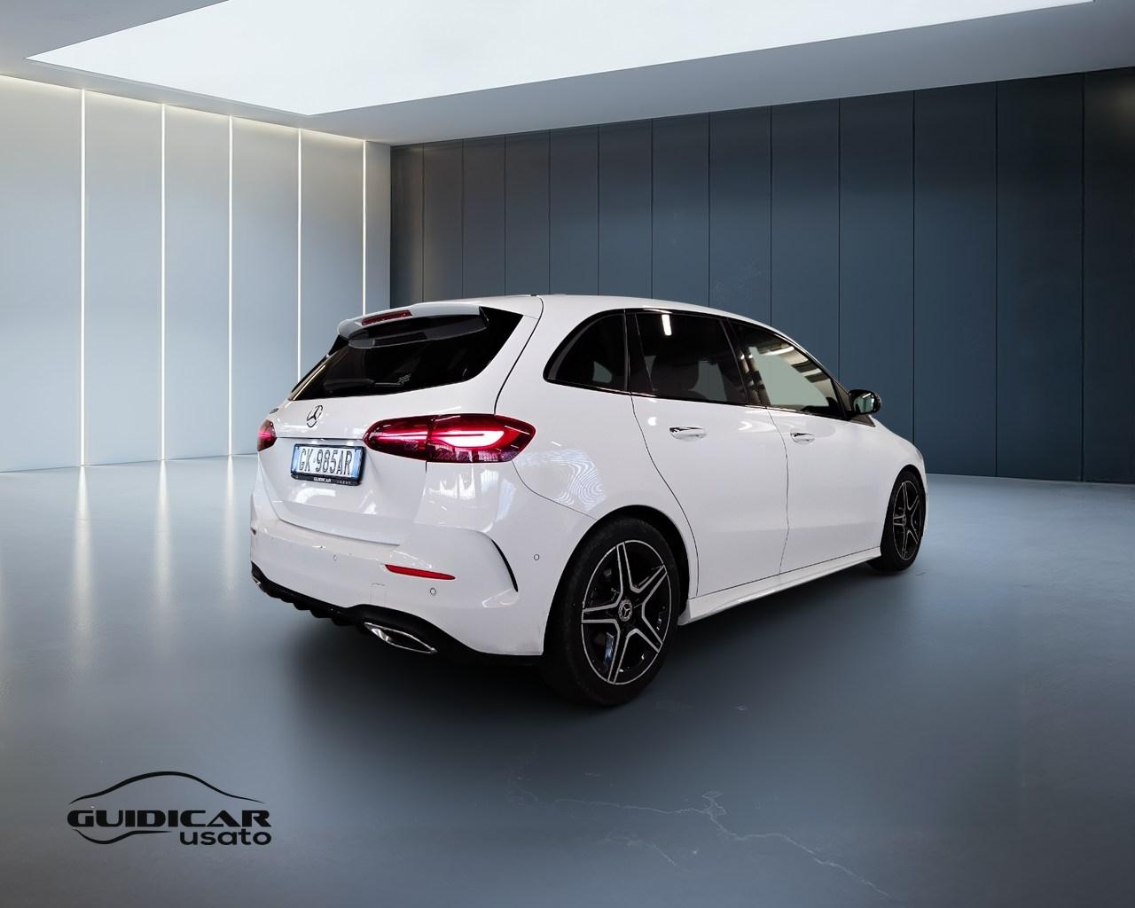 Mercedes-Benz Classe B - W247 2023 - B 180 d AMG Line Advanced Plus auto