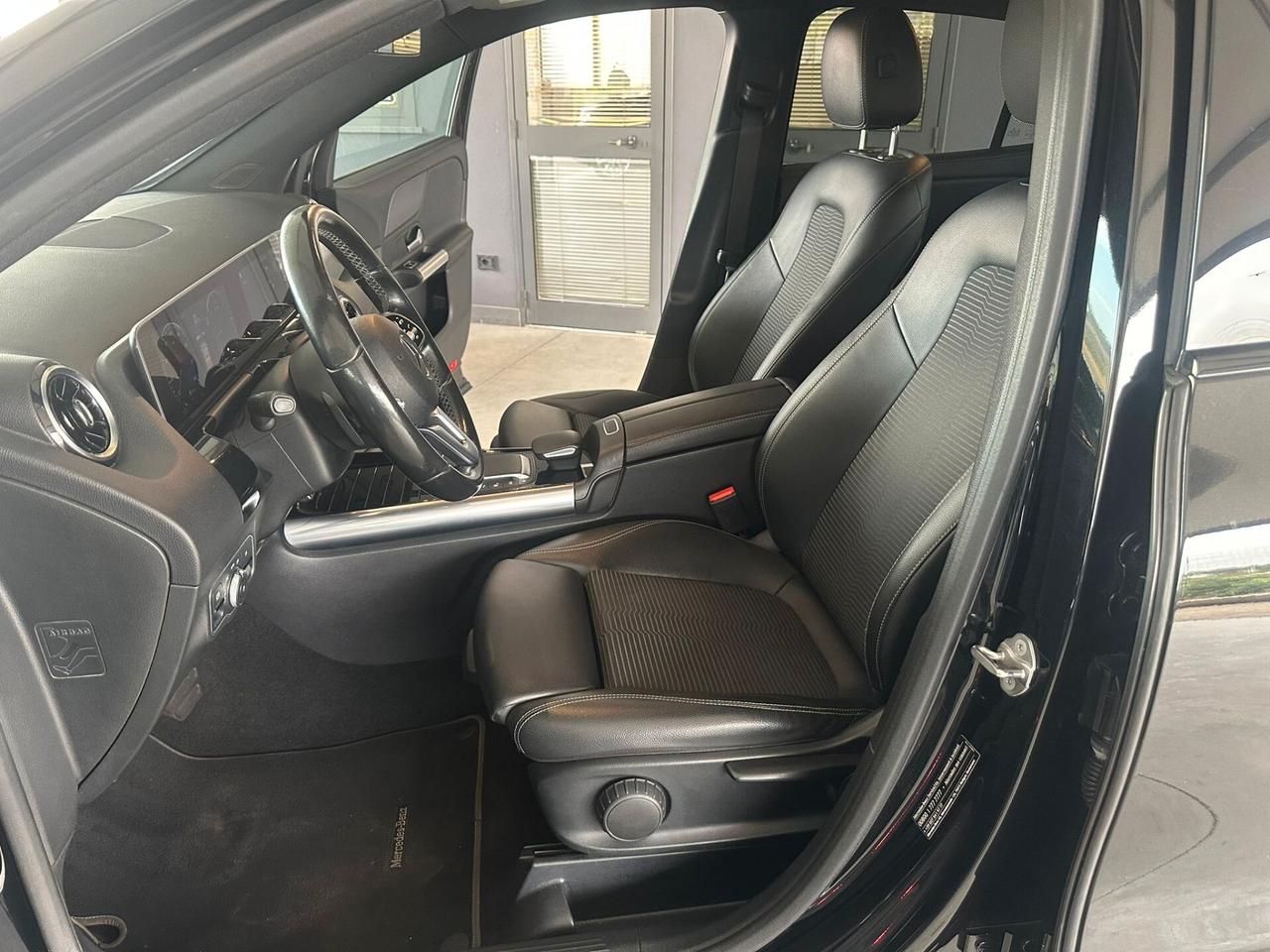 MERCEDES GLA 200D 150CV SPORT PLUS NIGHT EDITION