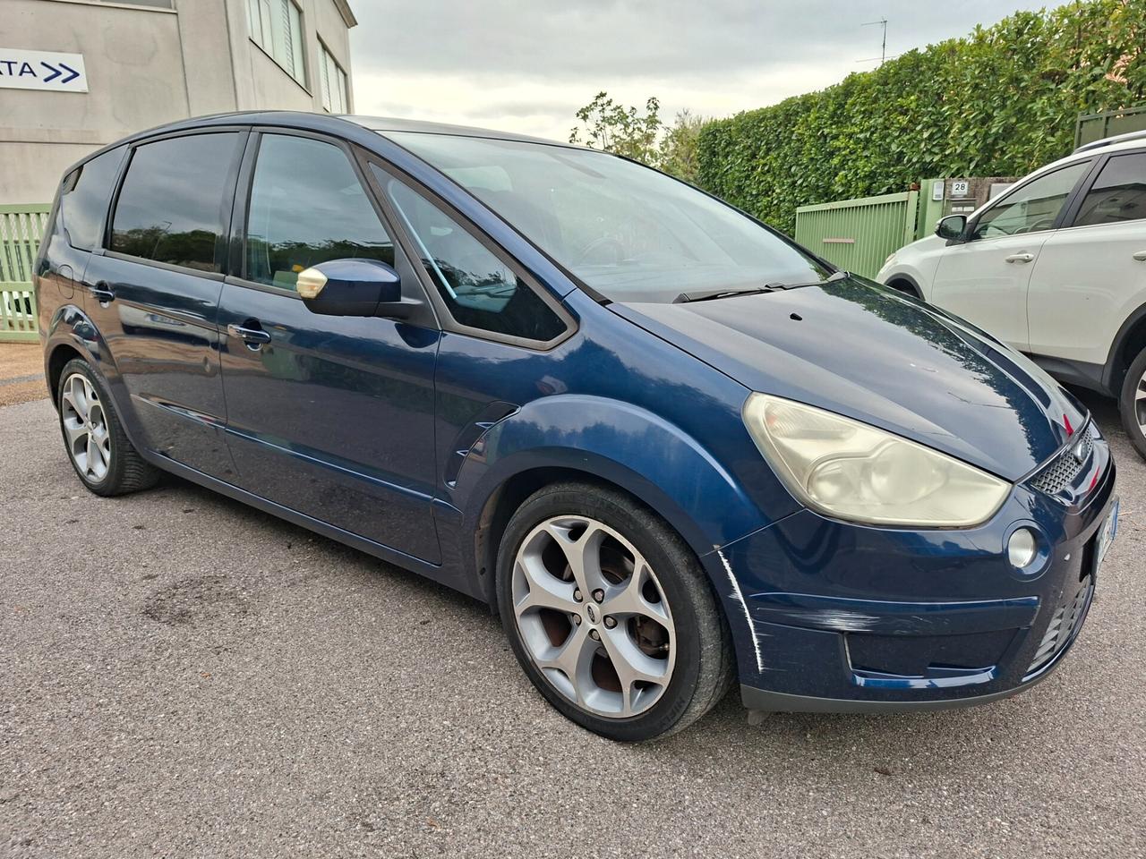 Ford S-Max 2.0 TDCI / 5 POSTI / DA NEOPATENTATI