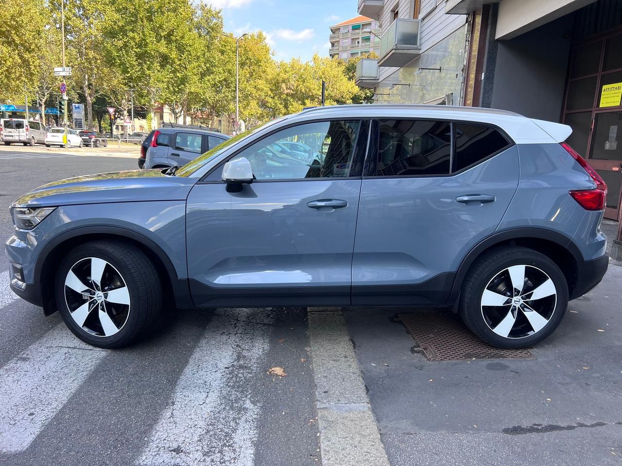 Volvo XC40 Momentum Pro D3 #6864