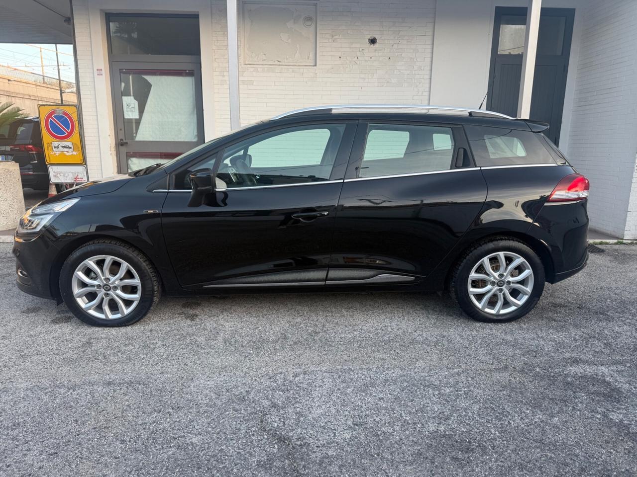 Renault Clio Sporter dCi 8V 75 CV Moschino Zen