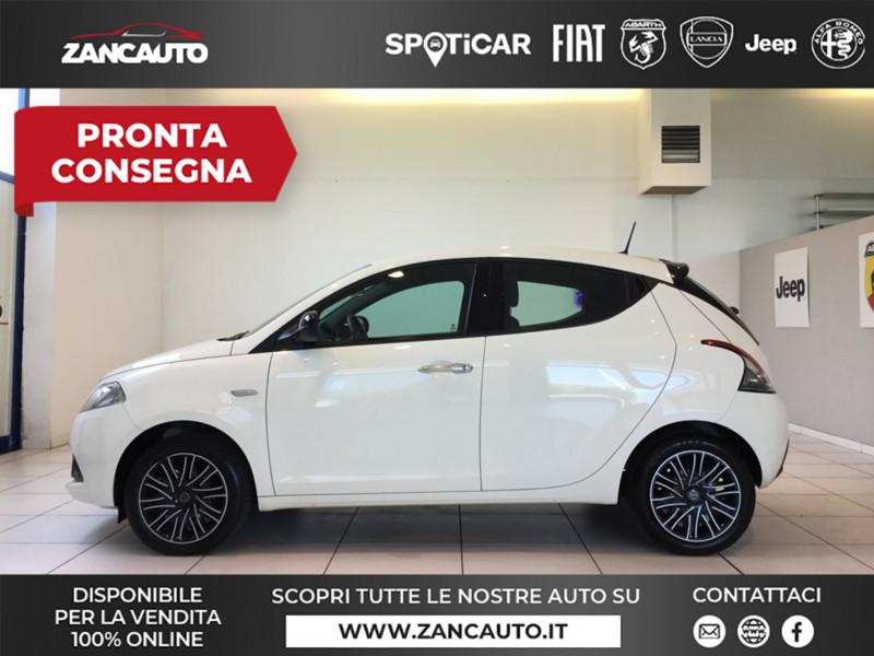 Lancia Ypsilon 1.0 FireFly 5 porte S&S Hybrid Oro MY24