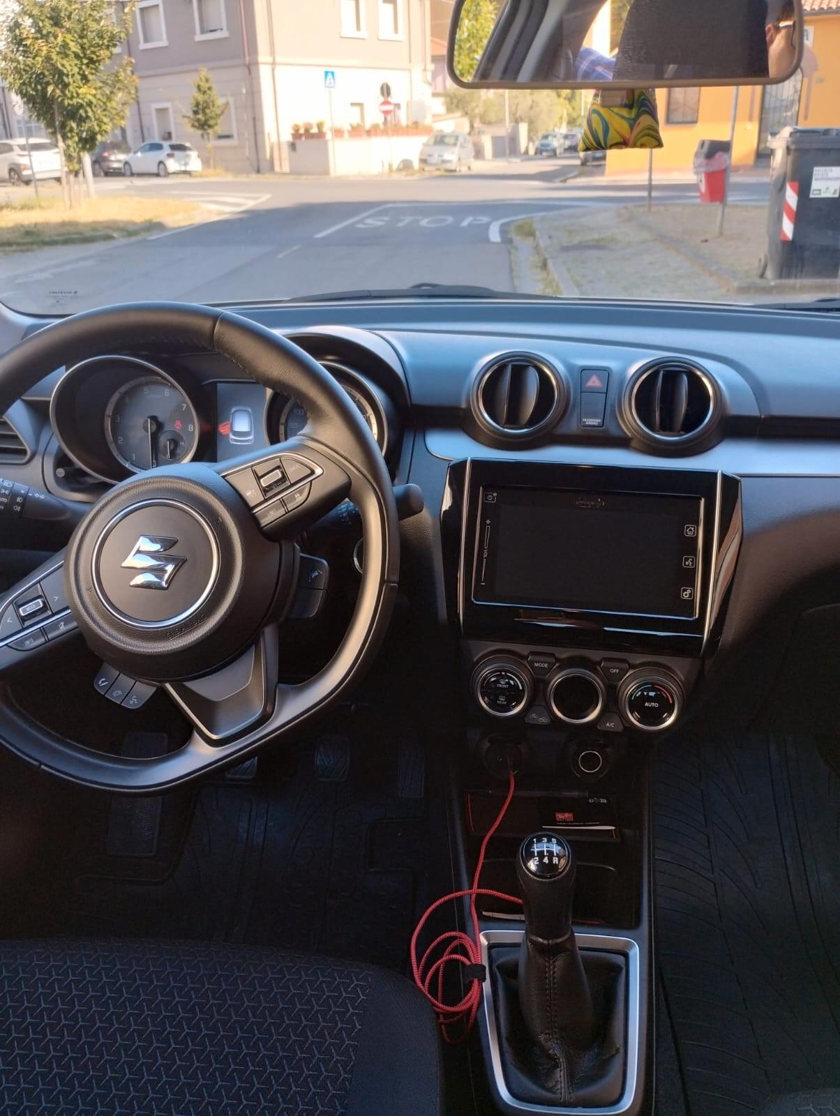 Suzuki Swift 1.2 Hybrid Top