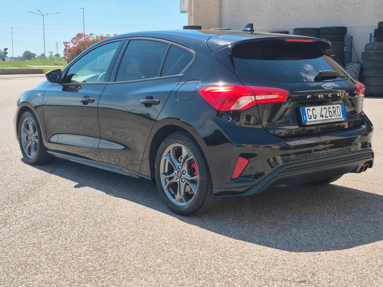 Ford Focus 1.0 EcoBoost Hybrid 125 CV 5p. ST-Line
